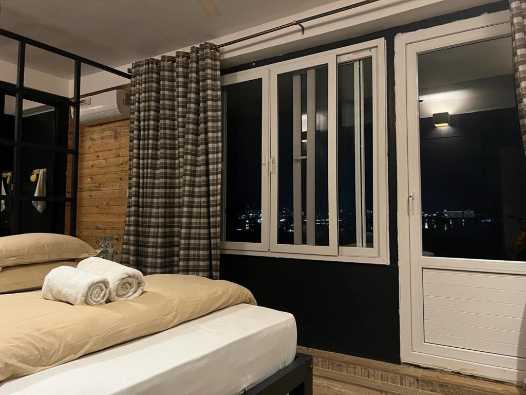Gusto Accommodation Pokhara Exterior photo